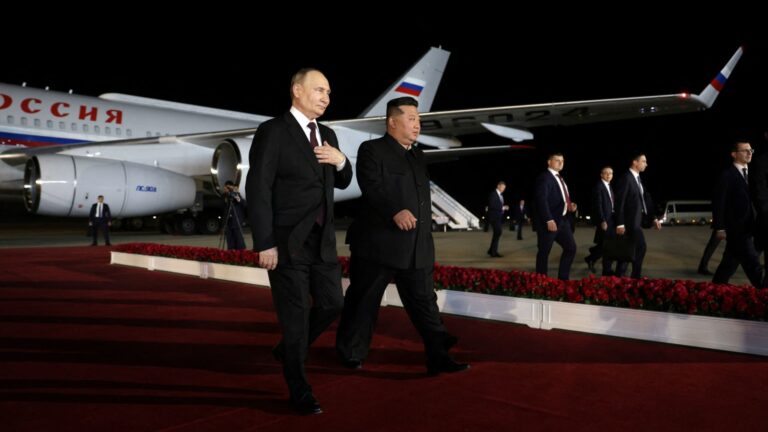 North Korea rolls out the red carpet for Putin