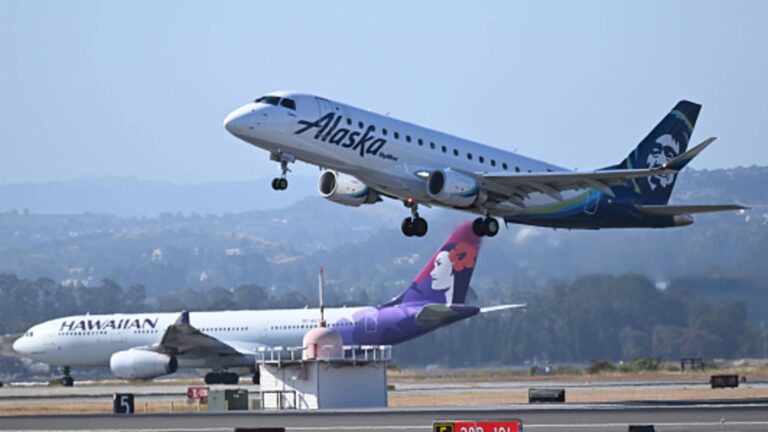 Alaska Airlines and Hawaiian Airlines merger clears Justice Department hurdle