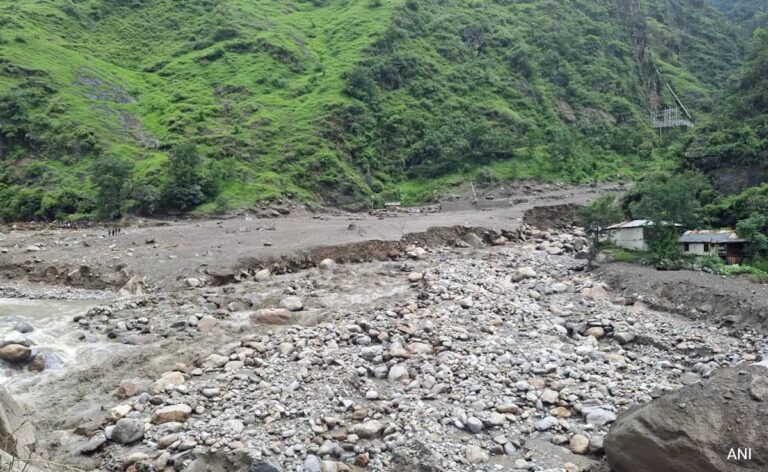 Cloudburst Ins Shimla Rampur Road Washed Away