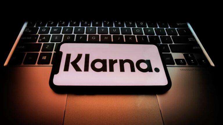 Klarna partners with Adyen to bring buy now pay later