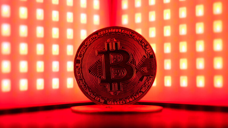 Bitcoin briefly tops 70000 for the first time since June