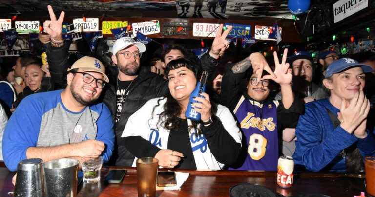 Taking in a World Series game at a Dodgers bar.com2F2b2F612Ff896c6824f7d97d52f91b968