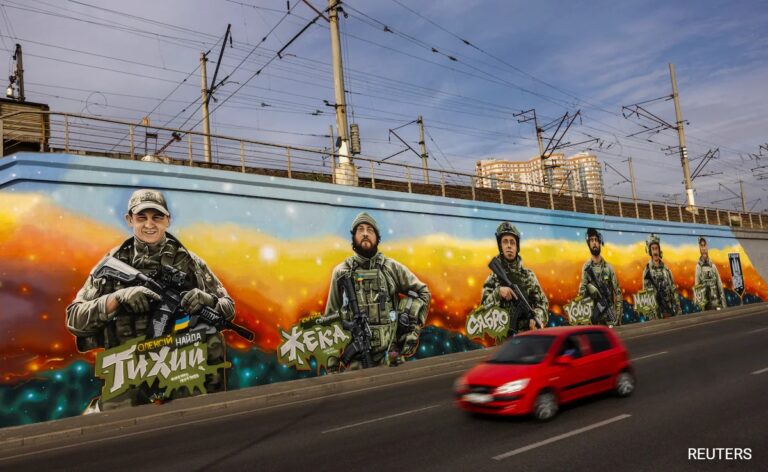 Ukrainian Artist Honours Killed Soldiers By Painting Them On Walls