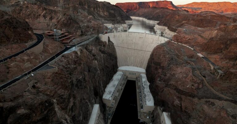 Feds outline options for shrinking Colorado River.com2Fb12Ff92Fd21920784cb6938595d7cc11