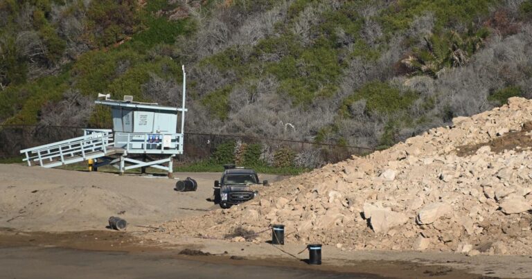 Human skull and bones wash ashore in Palos Verdes Estates.com2F292F5b2F66a54b594f618b4598197f2e